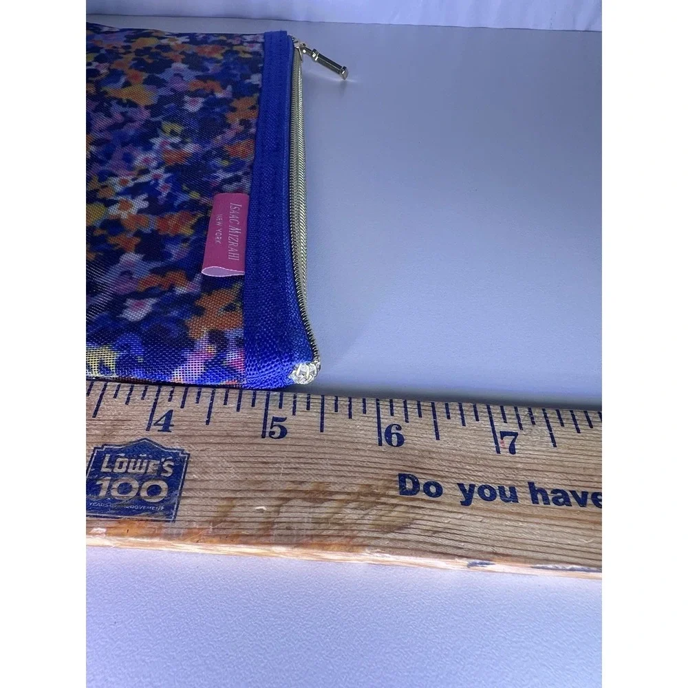 Isaac Mizrahi Floral Makeup bag 8 X 5 Travel  Gift‎ Organization. Glamour NWOT